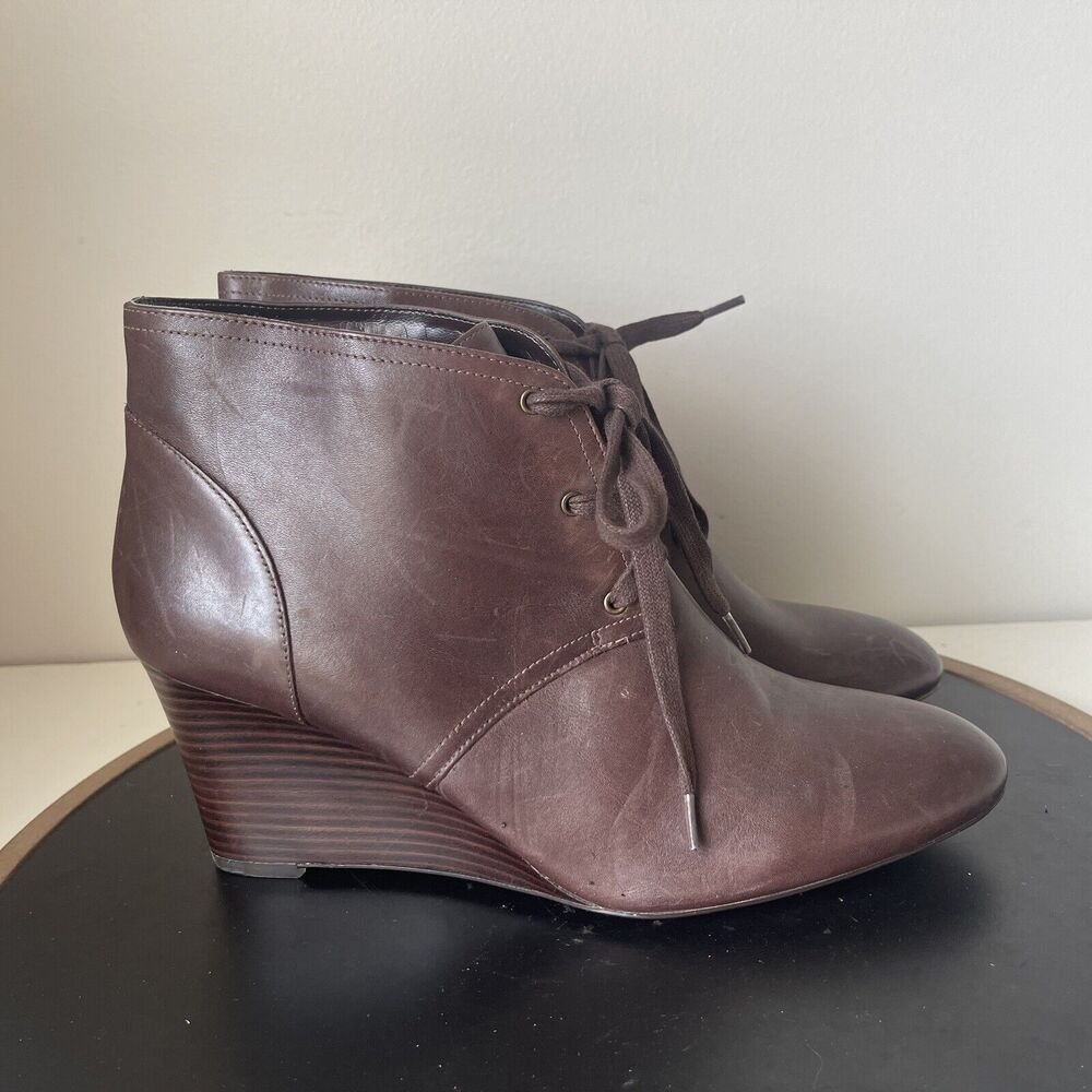 Lauren Ralph Lauren Tamia Wedge Booties Women 10 B Lace Up Brown Leather Classic